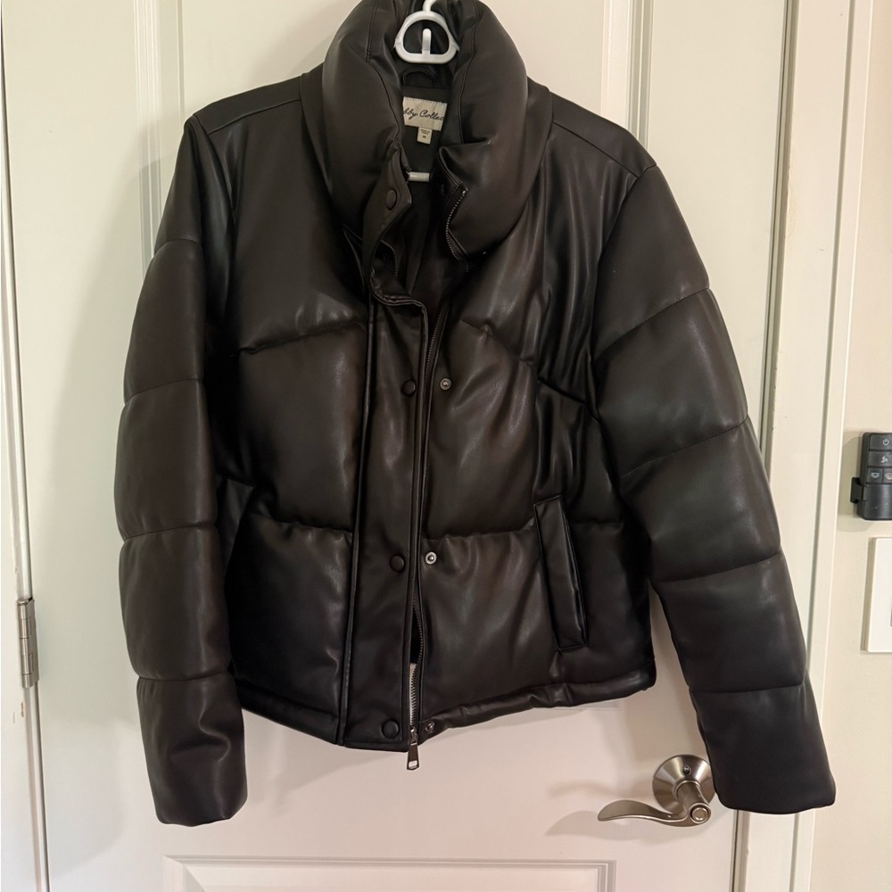 Elegant Black Puffer Jacket faux leather